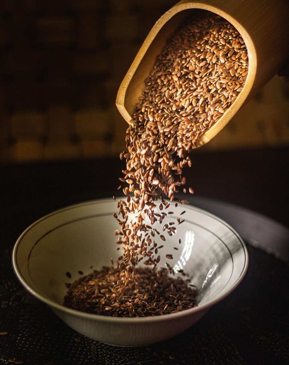 grains, bowl, seeds, falling, bowl of seeds, crop, autumn, cereal, dried grains, flaxseeds, seeds falling, harvest, flaxseeds, flaxseeds, flaxseeds, flaxseeds, flaxseeds
